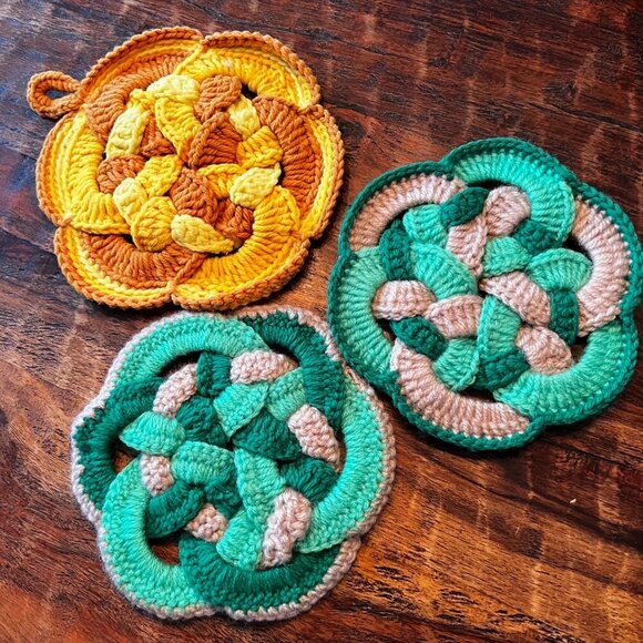 Handwoven Crochet Hot Pads Set Of 3 Yellow & Gree Cottagecore Kitchen Decor - Picture 1 of 4